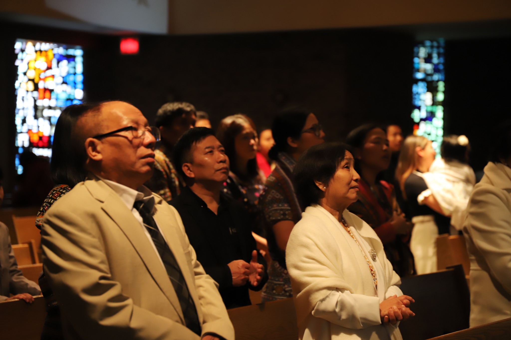 about_us_worship_picture